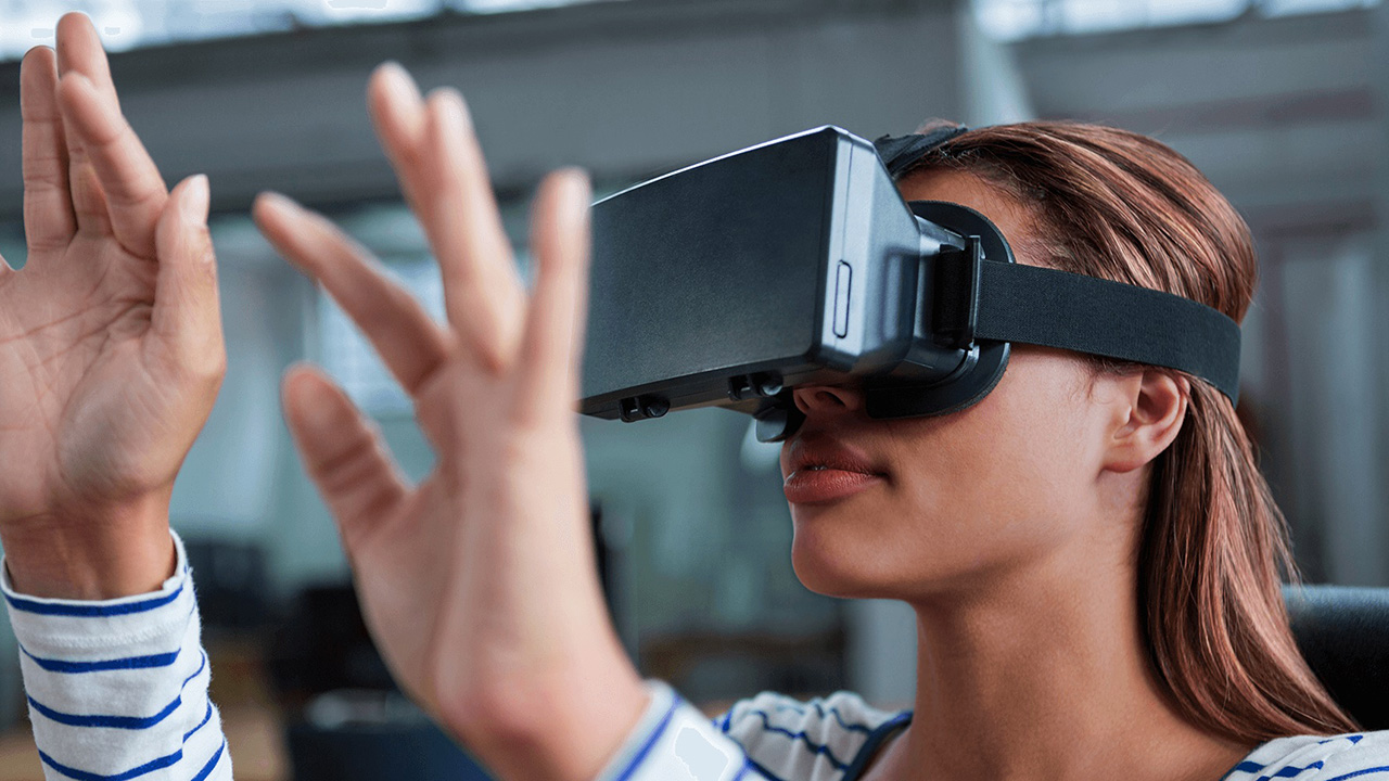 متاورس چیست و چگونه بر دنیای واقعیت مجازی اثر می‌گذارد؟