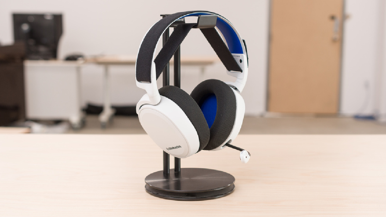 آنباکسینگ هدست گیمینگ SteelSeries مدل Arctis 7P Wireless