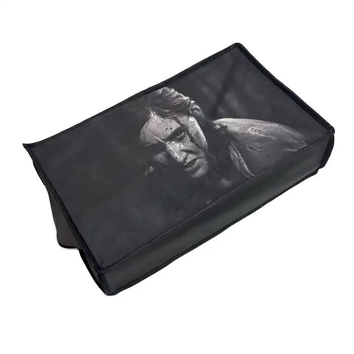 کاور کنسول PS5 طرح Ellie